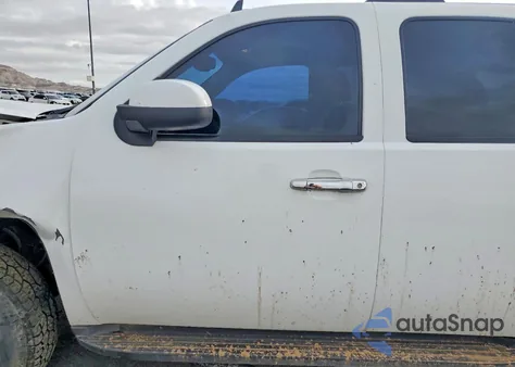 2013 Chevrolet Tahoe K1500 Lt z USA, uszkodzony, nr VIN 1GNSKBE02DR315592